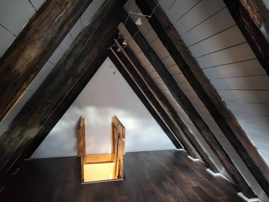 Fachwerk Maisonette In Nuertingen Esterno foto